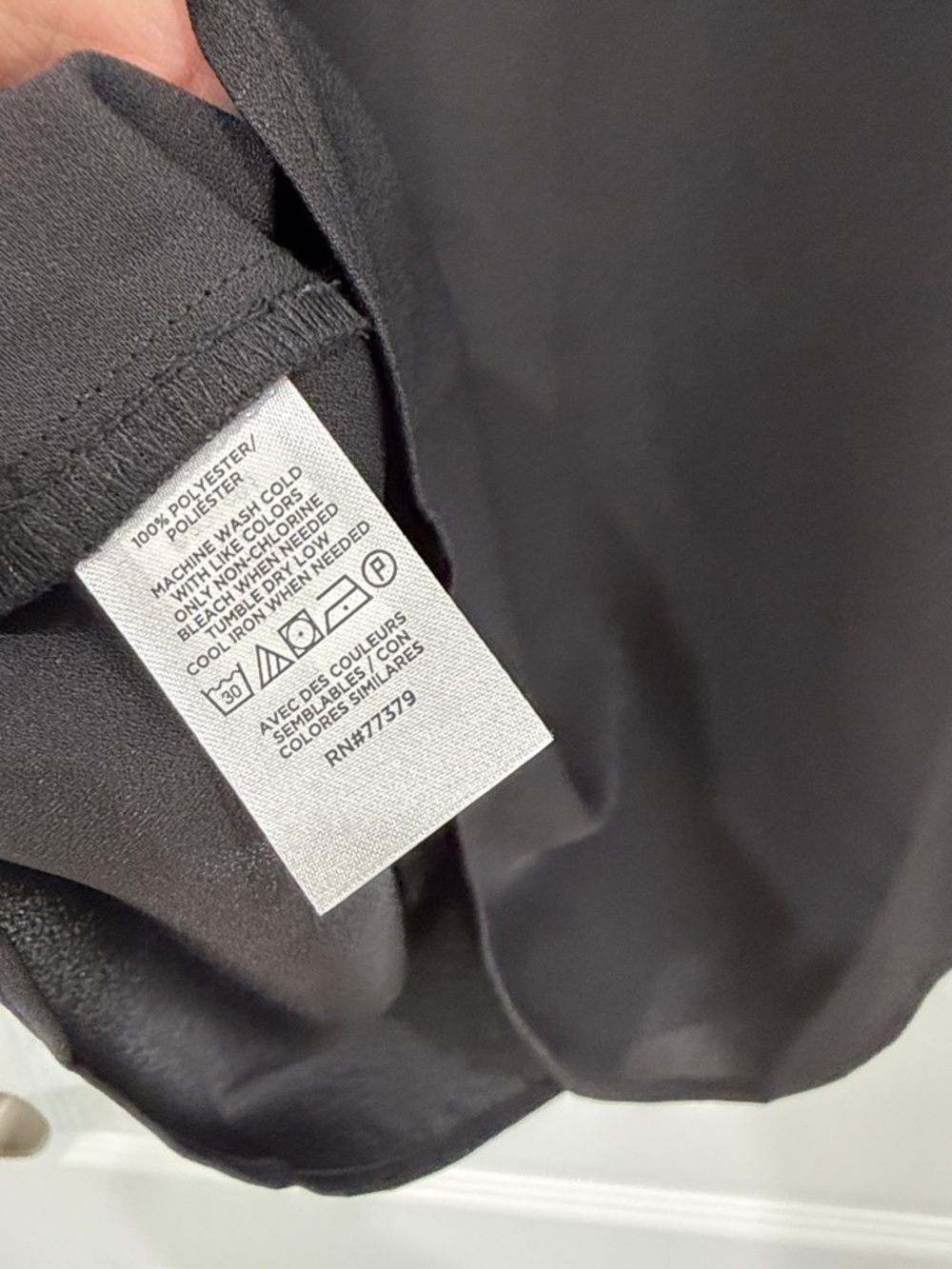 Ann Taylor Black Sleeveless Crewneck blouse size small petite NWT - Picture 5 of 5